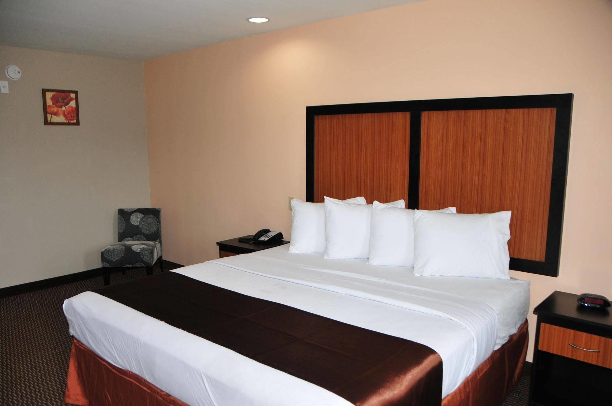 Paradise Inn & Suites Батон-Руж Екстер'єр фото