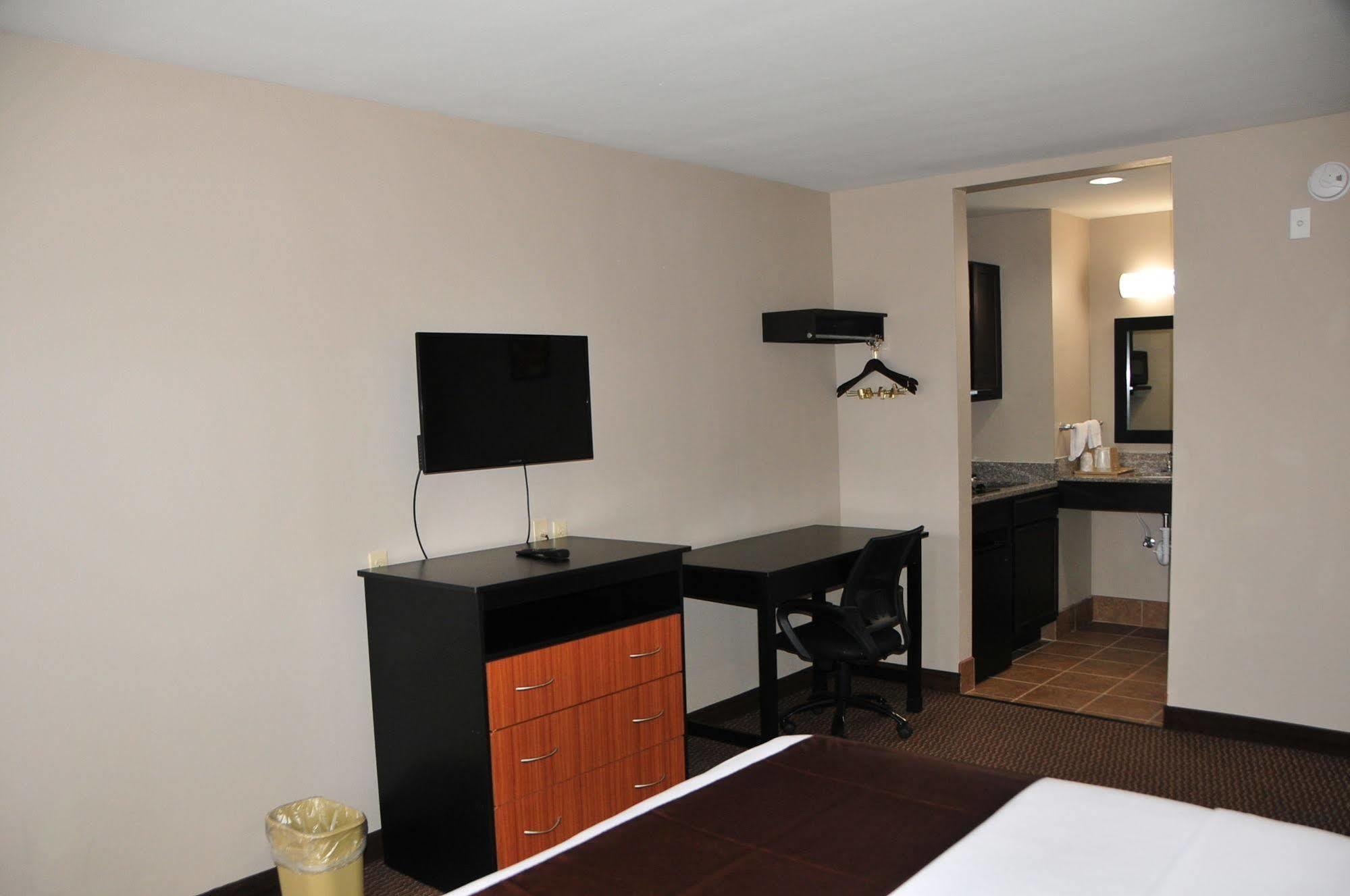 Paradise Inn & Suites Батон-Руж Екстер'єр фото